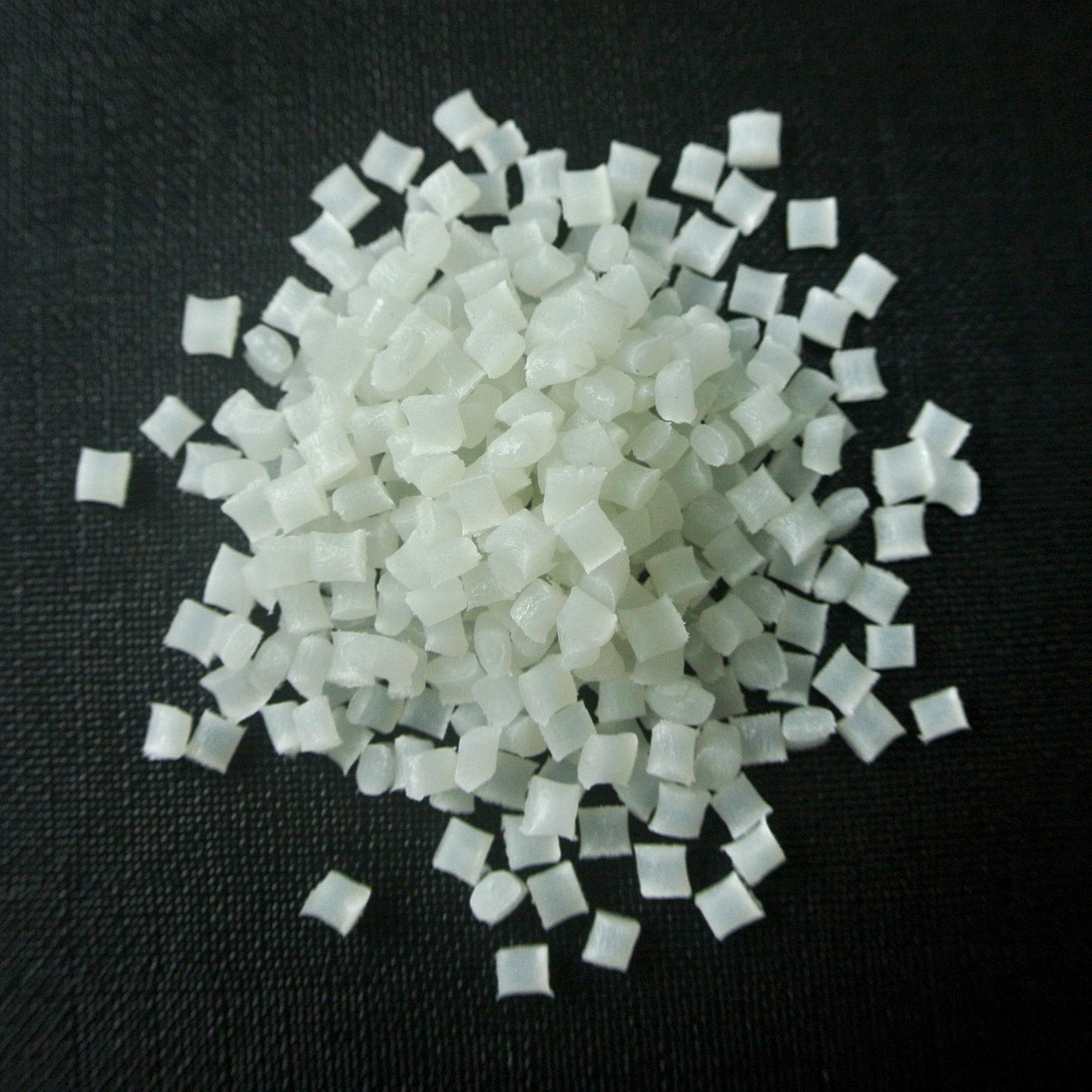 通過玻纖增強(qiáng)的改性塑料可以用在什么地方?